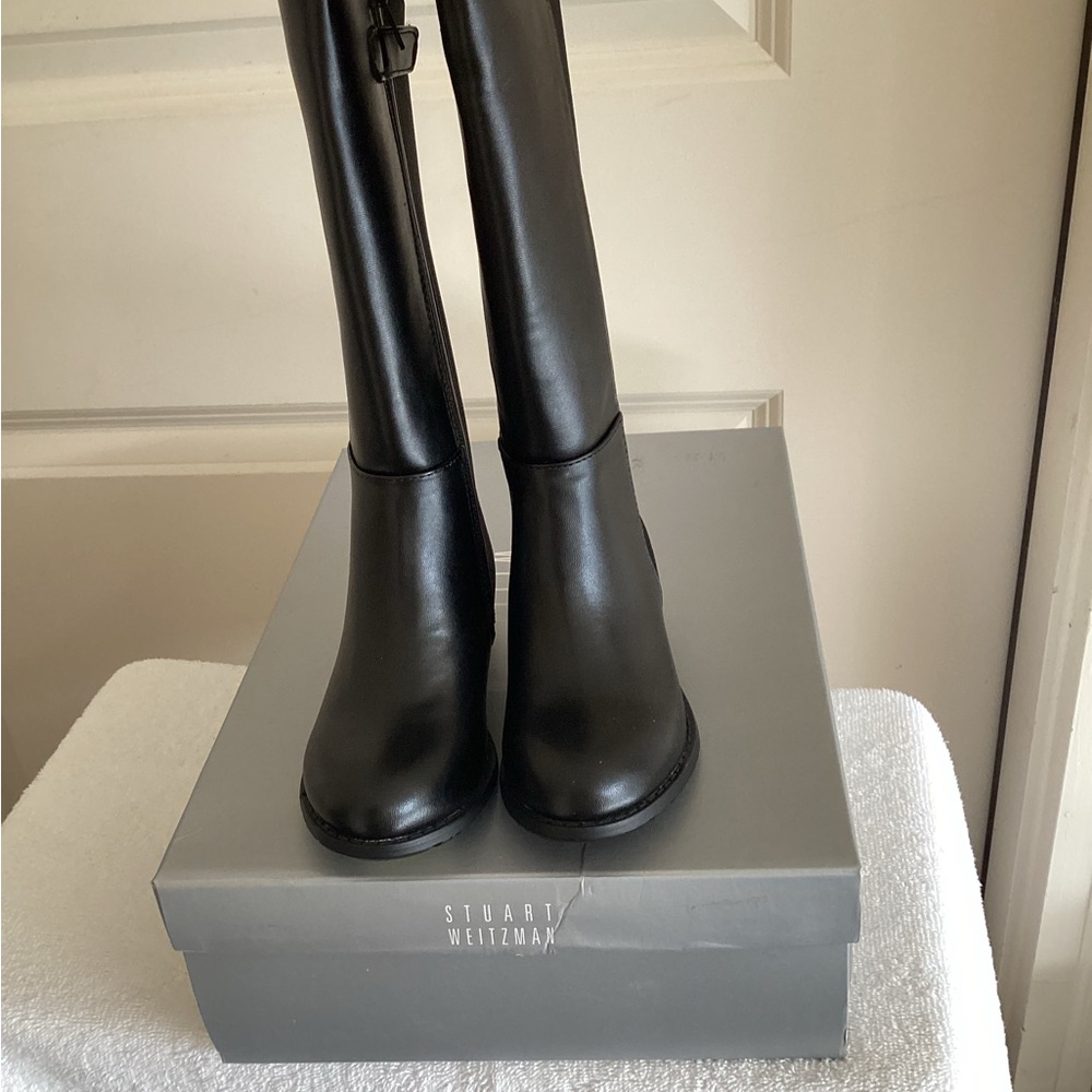 New In Box Stuart Weizmann 5050 Kids Black Boots Size 9